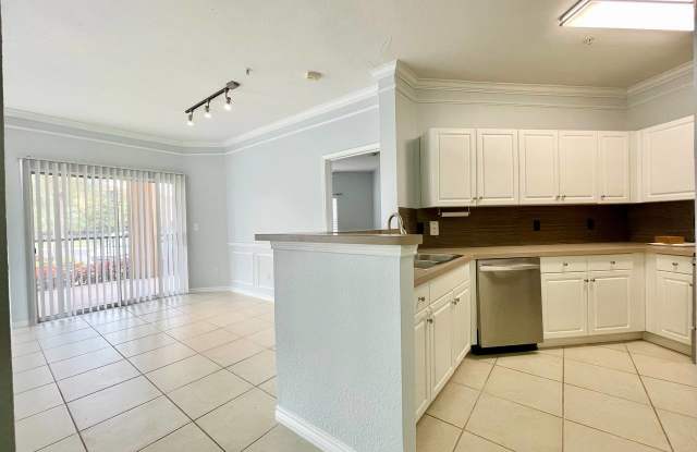 4333 Bayside Village Dr Apt 128 Gallery 4