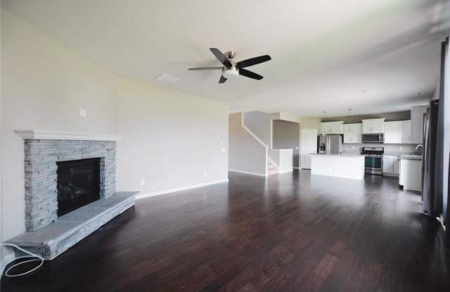 15602 Bellevue Circle Gallery 4