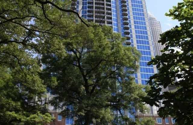 Fabulous Uptown View from 33rd Story Suite photos photos