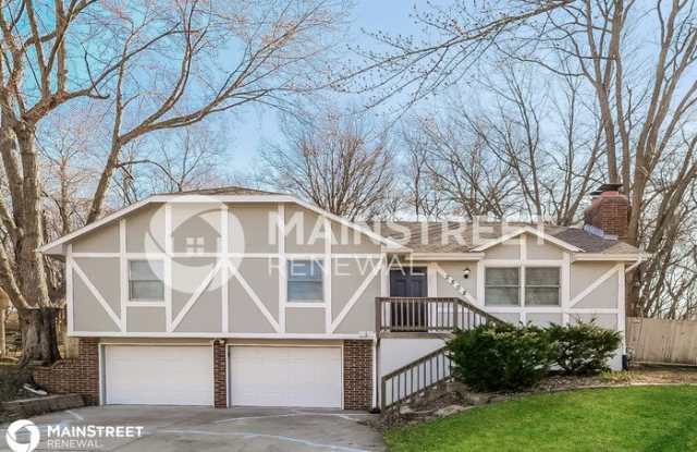 2808 Southeast 3rd Street - 2808 Southeast 3rd Street, Blue Springs, MO 64014