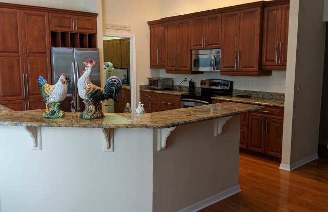 1563 E Lake Woodlands Pkwy Gallery 4