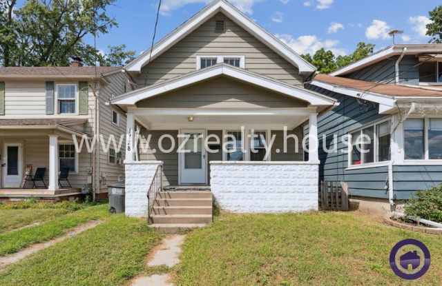 1728 Loxley Rd photos photos