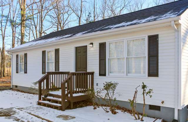 Newly Renovated 3 bed / 2 bath home photos photos