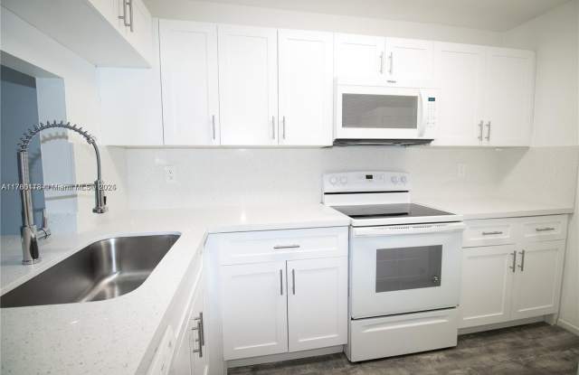 515 NW 100th Pl - 515 Northwest 100th Place, Pembroke Pines, FL 33024 515 NW 100th Pl - 515 Northwest 100th Place, Pembroke Pines, FL 33024