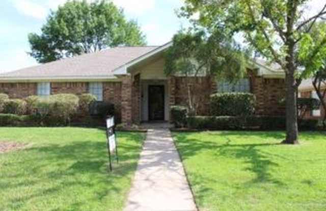 1322 Gardenia Drive Gallery 3