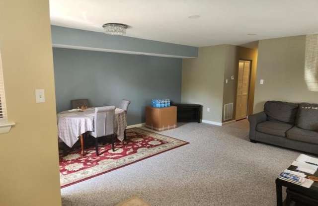 8423 JINETES Court Gallery 4