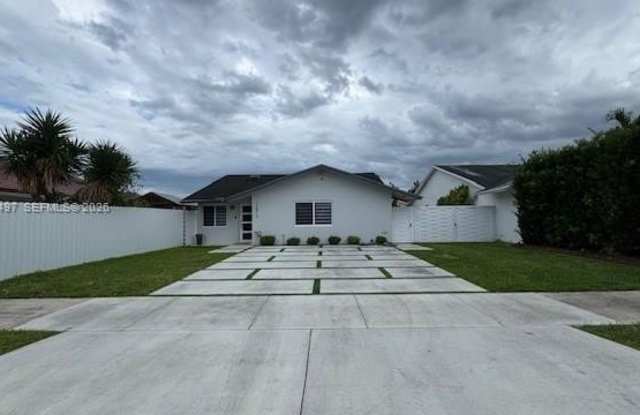 13812 SW 16th Ter photos photos 13812 SW 16th Ter photos photos