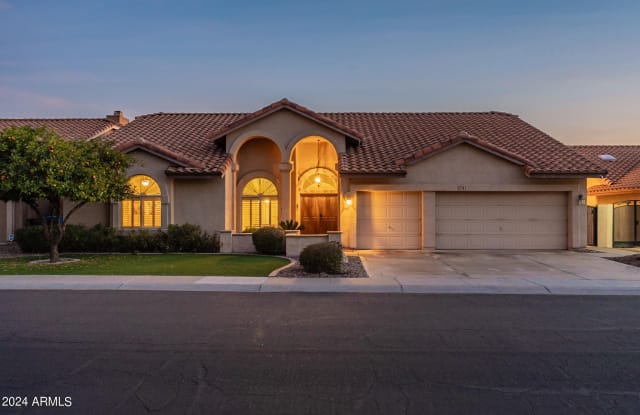 5741 E AIRE LIBRE Avenue photos photos