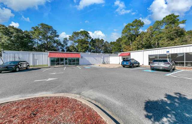 2500 S Ferdon Boulevard photos photos