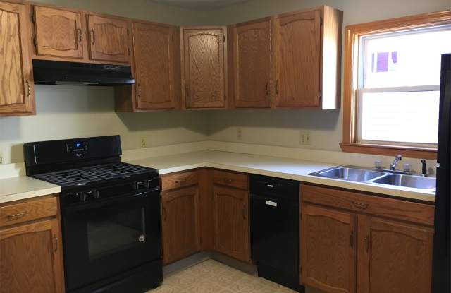 68 Maverick Street - 2 photos photos