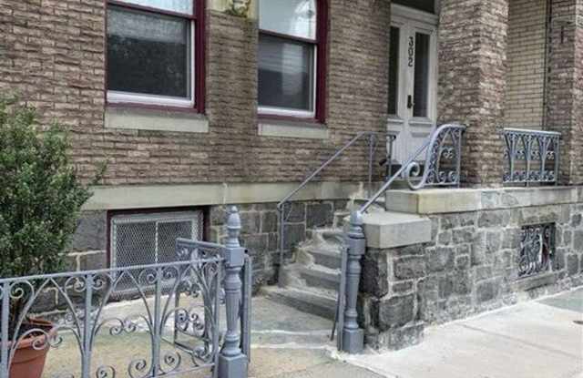 302 24th Street - 302 24th Street, Union City, NJ 07087