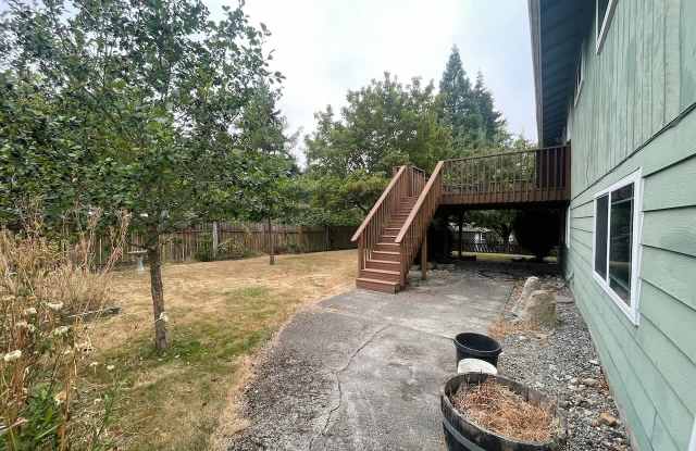 1017 North Viewmont Drive Gallery 2
