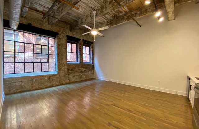 Lofts at Abrams Fixtures Gallery 1