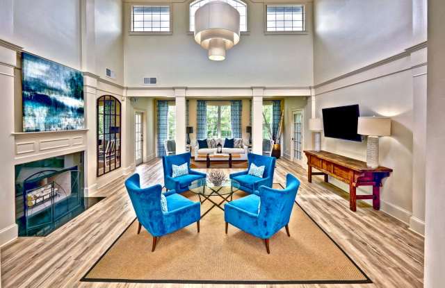 Aven Chastain Gallery 1