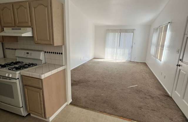 Midtown Ventura - Spacious one bedroom, one bath single level apartment photos photos