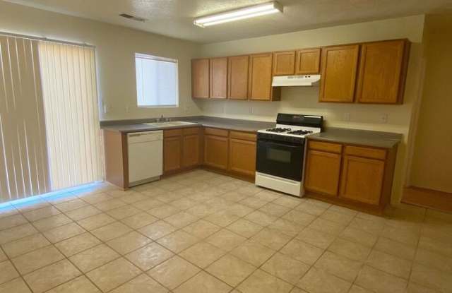 8312 Rancho Paraiso Northwest Gallery 4