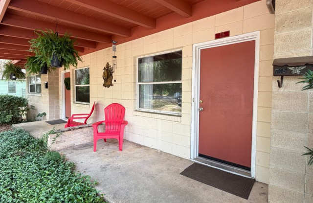 717 Edgewood Street Duplex photos photos