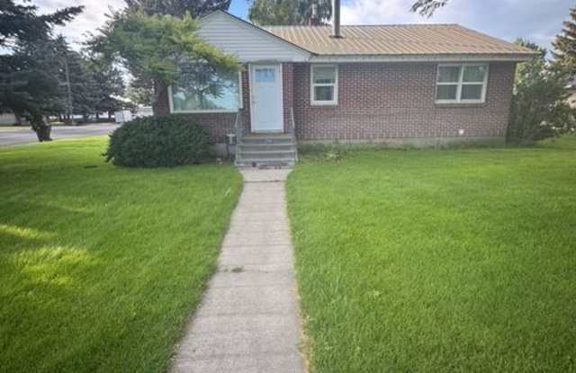 305 East Maple Street photos photos