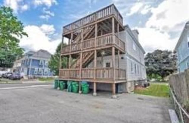 139 Wintrop - 139 Winthrop St, Medford, MA 02155