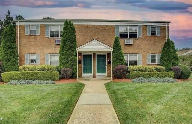 728 Greens Avenue photos photos