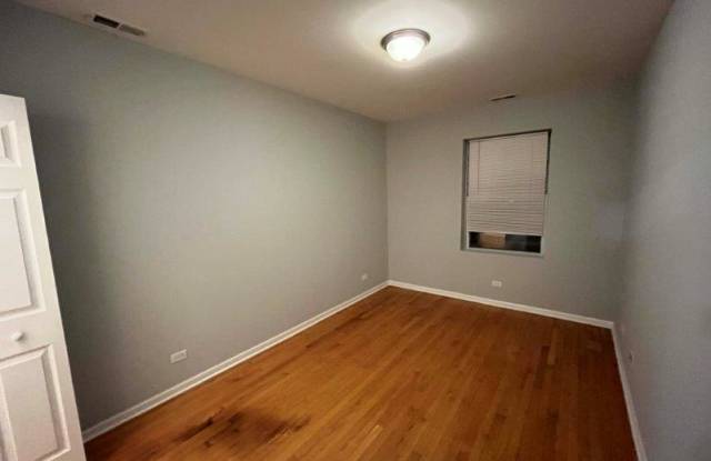 2314 West Rosemont Gallery 4