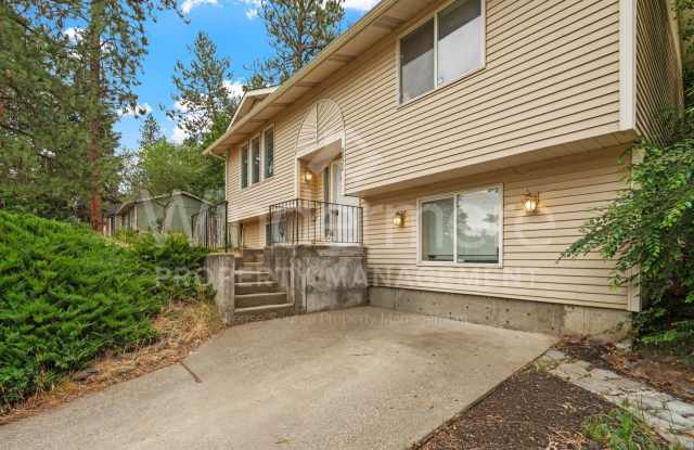 Charming 4-Bedroom Home with Spacious Yard! Gallery 4