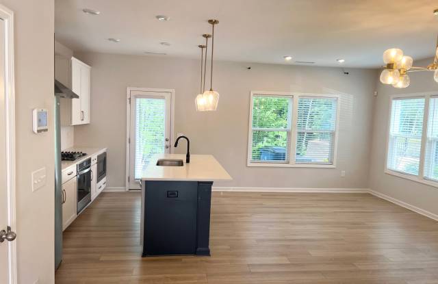 817 Oak Center Drive - 1 Gallery 3