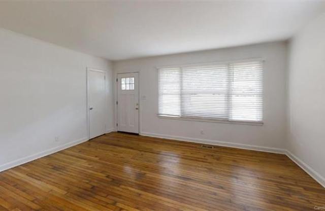 633 Reeves Court Gallery 4