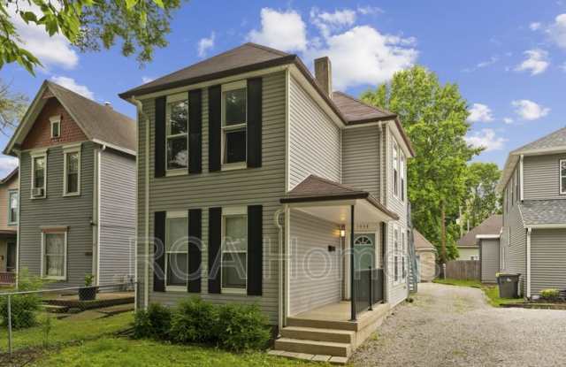 1448 Woodlawn Avenue photos photos