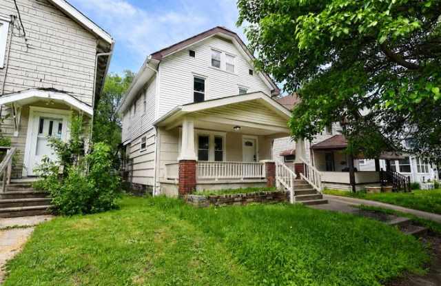 82 Detroit Street photos photos