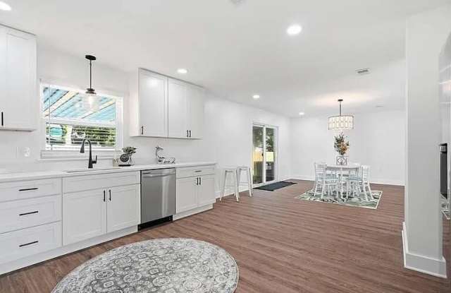251 Briarwood Circle Gallery 4