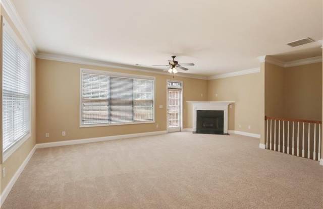 5060 Windcrest Lane Gallery 3