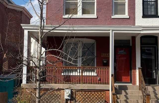 2 BR/3.5 BA Updated Columbia Heights Row House - 729 Girard Street Northwest, Washington, DC 20001
