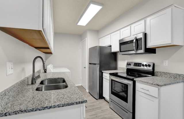 Rock Creek Apartments Gallery 4