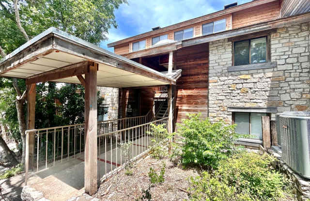 Stylish 2/BR 2/BA Home with Covered Balcony and Modern Amenities! - 8200 Neely Drive, Austin, TX 78759