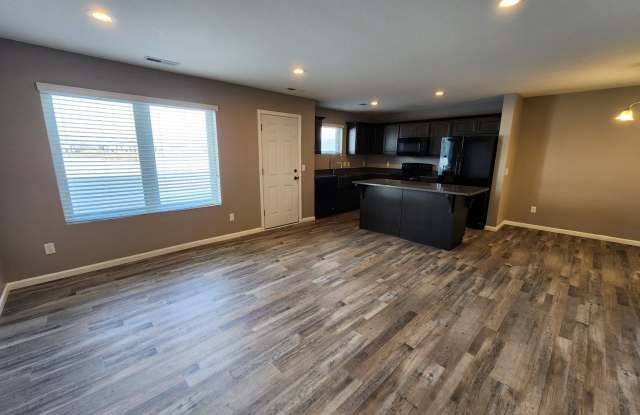 Lakewood Twin Home Across from Brand New Lakewood Elementary School! photos photos