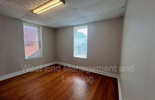 4932 Schollmeyer Ave. Gallery 3
