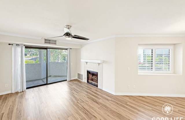 9721 Mesa Springs Way Gallery 2