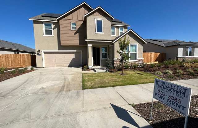 Beautiful Newer 4 Bedroom Home in Aspen-Sequoia Trails with Solar! photos photos