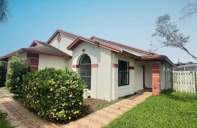 3121 ARROW DRIVE Gallery 2