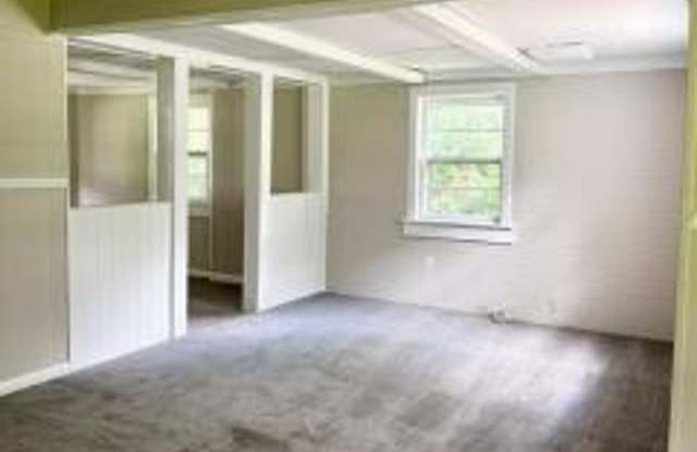 Exclusively offered by MUSE REALTY, LLC Gallery 3