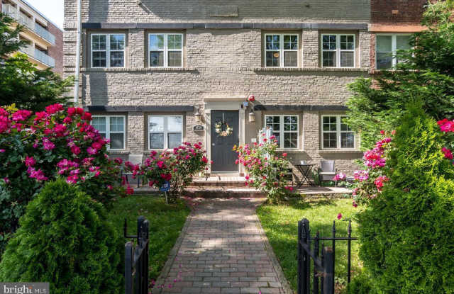 1424 L Street Southeast photos photos