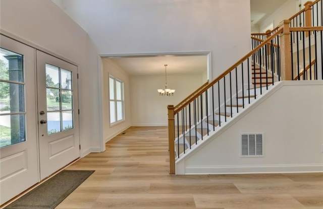 9135 Fox Trail Lane Gallery 4