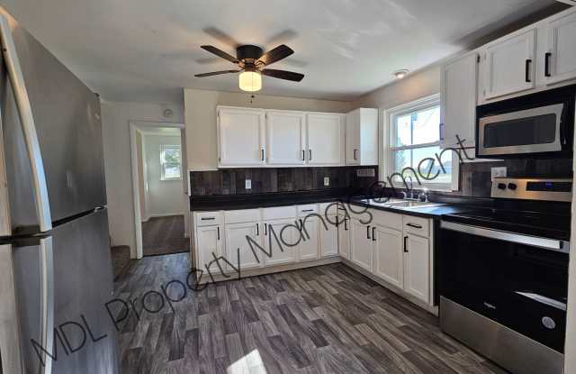 Beautiful 3 bed 1.5 bath home with Pole Barn and Shed in Auburn, MI! photos photos Beautiful 3 bed 1.5 bath home with Pole Barn and Shed in Auburn, MI! photos photos