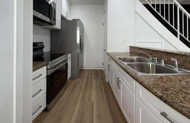 PRICE REDUCTION! 3532 Rainbow Ln - 2 Bed 1 Bath Condo in Highland Available Now! Gallery 1