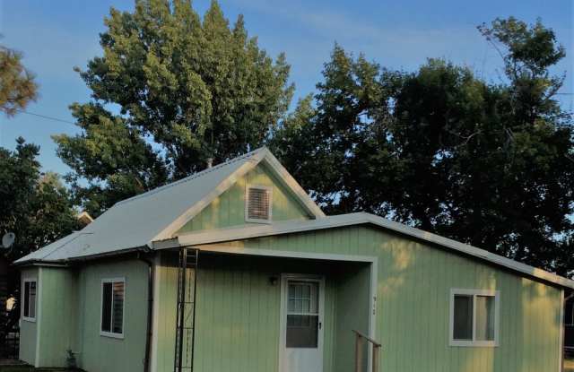 912 N. 1st St. in Union, OR - 912 North 1st Street, Union, OR 97883