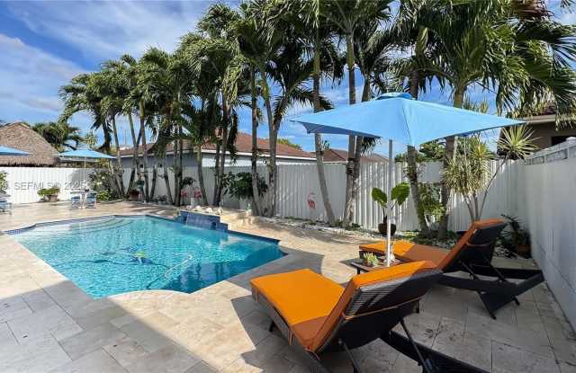 18361 SW 154th Ave photos photos