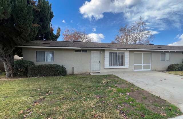 Yucaipa 2bedroom 1 bath apartment - 12358 Ross Place, Yucaipa, CA 92399