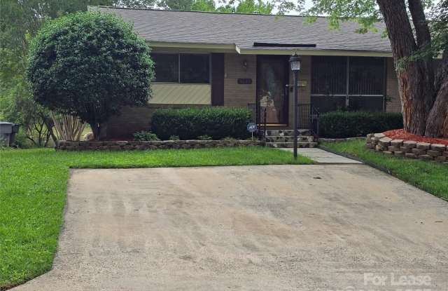 5027 Malibu Drive photos photos