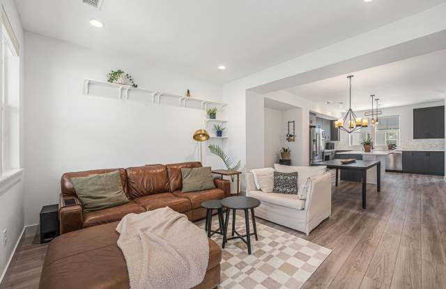 Stylish Town Home In Desirable Thornton Neighborhood Available on September 5, 2026 Gallery 3